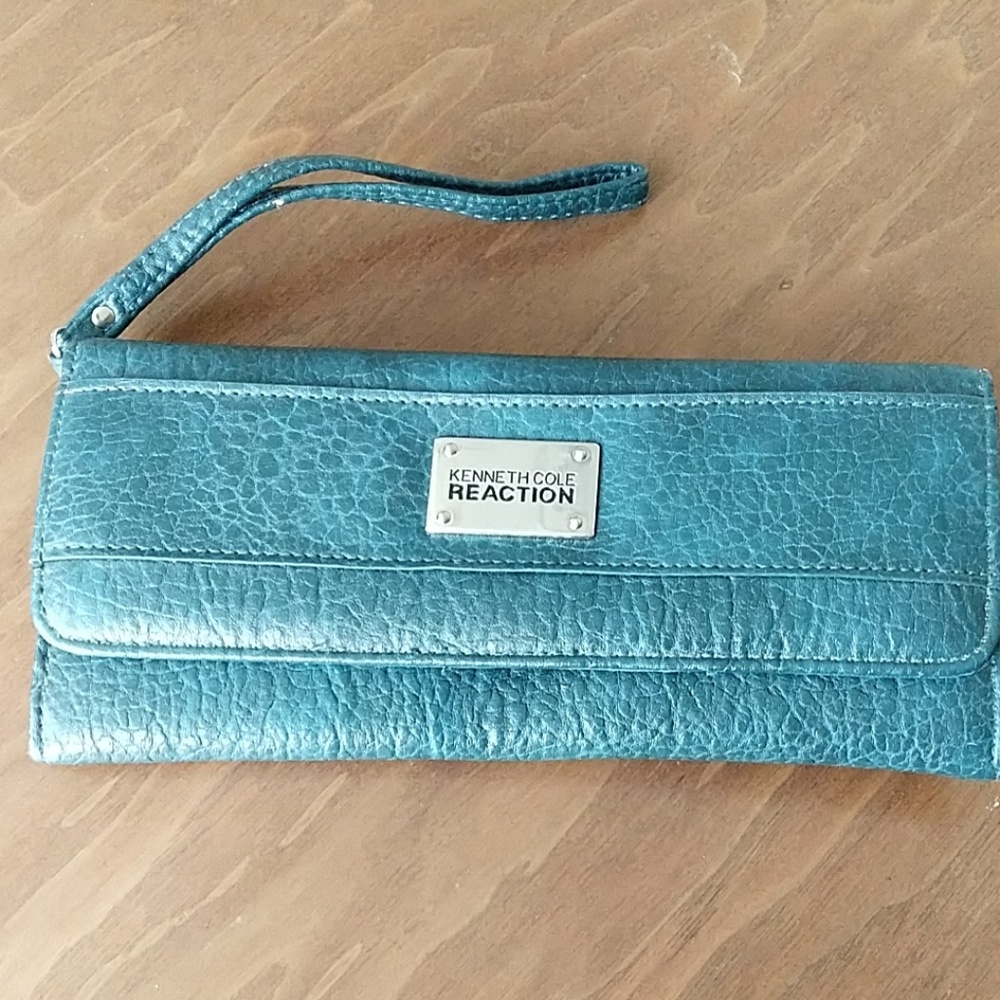 Kenneth Cole Wristlet